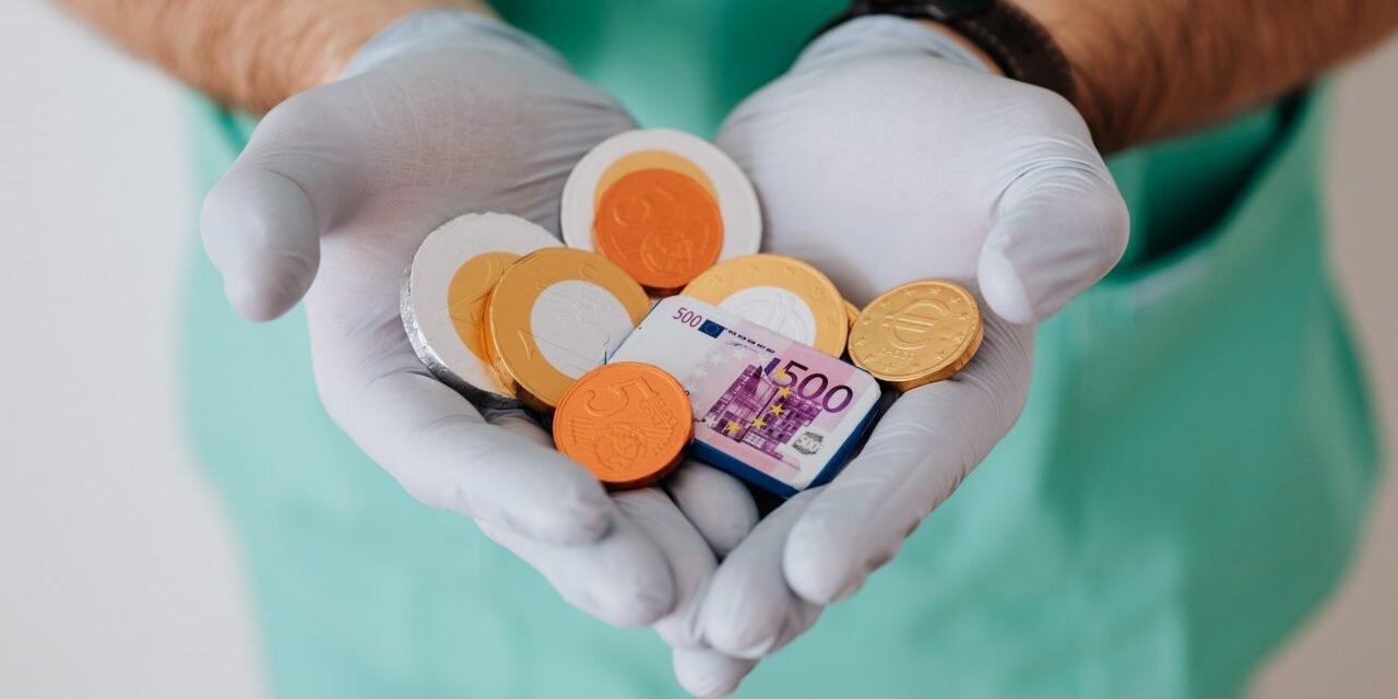 Gehaltsabhängige Entscheidung: Gesetzlich oder privat krankenversichert?